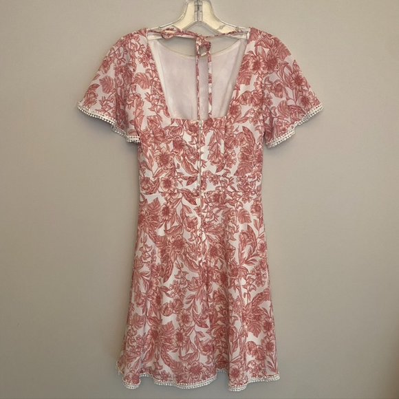 B Darlin | Pink Floral Mini Dress | Size 0 - Picture 4 of 5